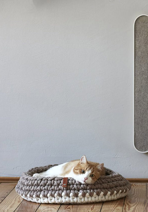 MiaCara Nido Crocheted Cat Basket Bed - Taupe